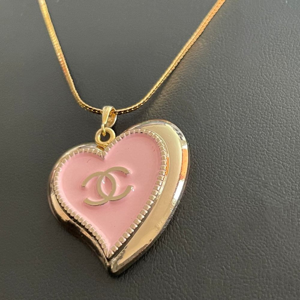 CC Pink Heart Button Necklace – Vintage Bond LLC